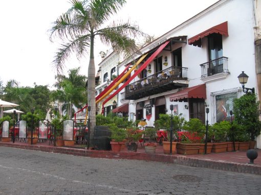 Programa al fomento al turismo en la ciudad colonial de Santo Domingo